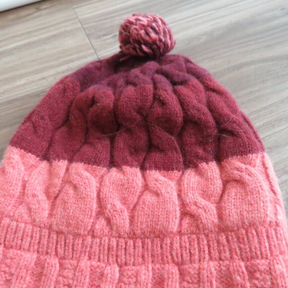 PATAGONIA Women's Pom Beanie Hat Wool Blend Pink Stripe Fleece Lined Outdoor - Picture 5 of 10